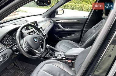Внедорожник / Кроссовер BMW X1 2016 в 