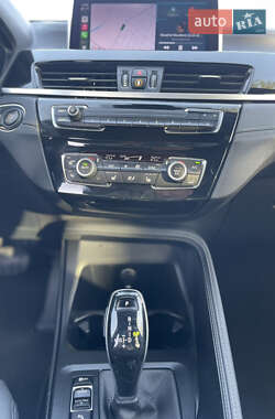 Внедорожник / Кроссовер BMW X1 2021 в 