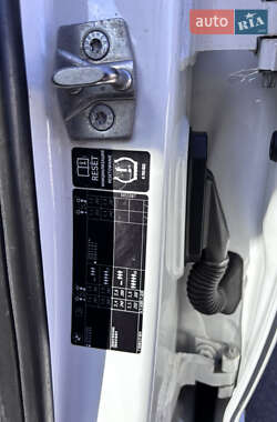 Внедорожник / Кроссовер BMW X1 2012 в 