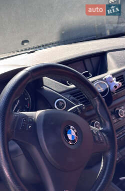 Внедорожник / Кроссовер BMW X1 2012 в 