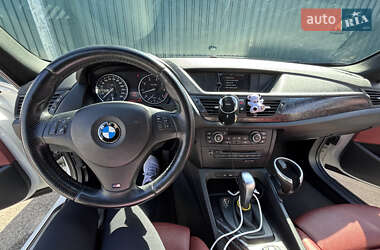 Внедорожник / Кроссовер BMW X1 2012 в 