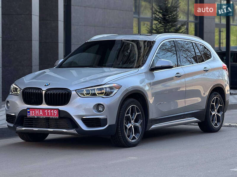 Внедорожник / Кроссовер BMW X1 2016 в 
