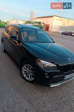Внедорожник / Кроссовер BMW X1 2014 в 