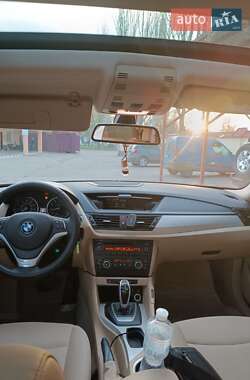 Внедорожник / Кроссовер BMW X1 2014 в 