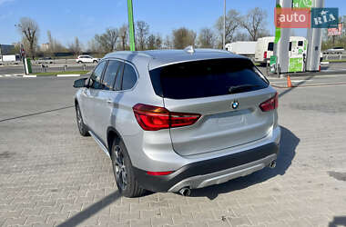 Внедорожник / Кроссовер BMW X1 2017 в 