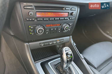 Позашляховик / Кросовер BMW X1 2013 в 