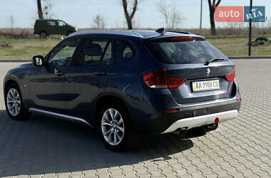 Внедорожник / Кроссовер BMW X1 2010 в 