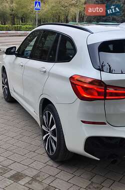 Внедорожник / Кроссовер BMW X1 2016 в 