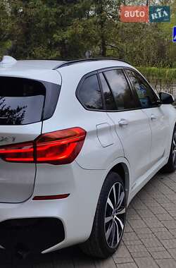 Внедорожник / Кроссовер BMW X1 2016 в 