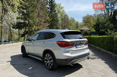 Внедорожник / Кроссовер BMW X1 2015 в 