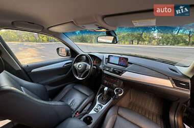 Внедорожник / Кроссовер BMW X1 2011 в 