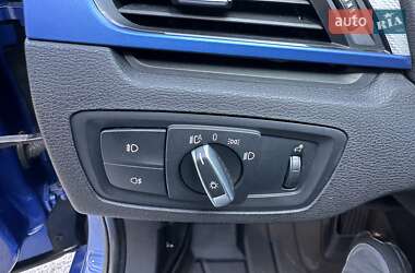 Позашляховик / Кросовер BMW X1 2016 в 
