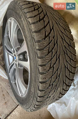 Внедорожник / Кроссовер BMW X1 2015 в 