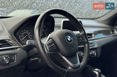 Внедорожник / Кроссовер BMW X1 2017 в 
