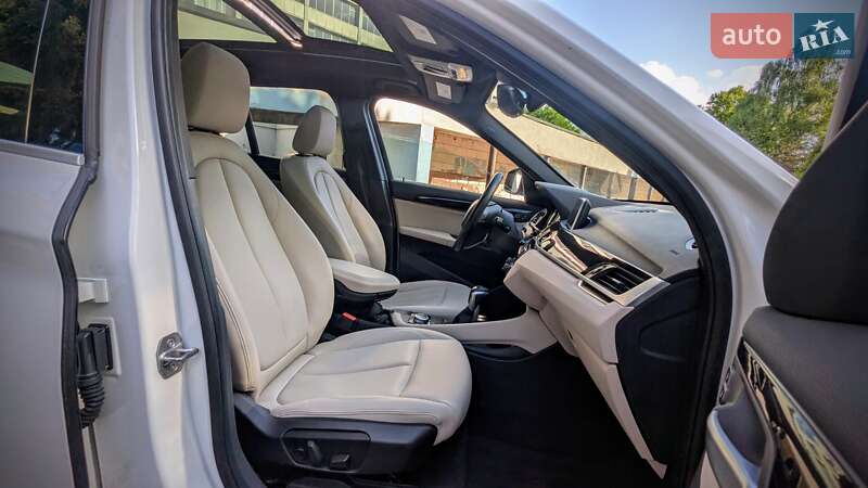 Внедорожник / Кроссовер BMW X1 2019 в Львове