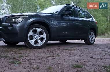 Позашляховик / Кросовер BMW X1 2013 в 