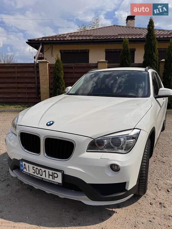 Позашляховик / Кросовер BMW X1 2015 в 