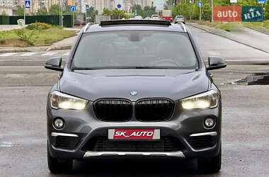 Внедорожник / Кроссовер BMW X1 2015 в 