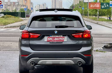 Внедорожник / Кроссовер BMW X1 2015 в 