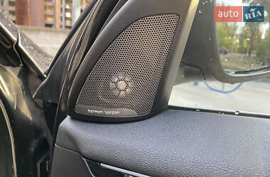 Позашляховик / Кросовер BMW X1 2015 в 