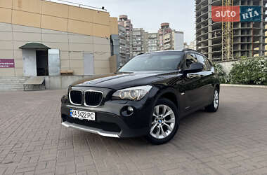 Внедорожник / Кроссовер BMW X1 2010 в Киеве