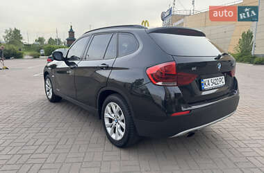 Внедорожник / Кроссовер BMW X1 2010 в 