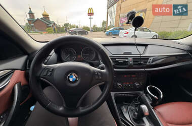 Внедорожник / Кроссовер BMW X1 2010 в 