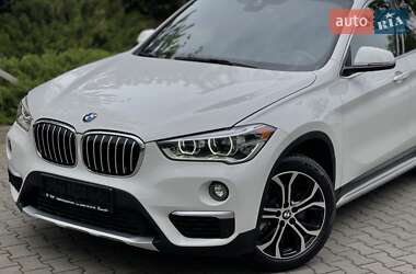 Позашляховик / Кросовер BMW X1 2019 в 