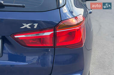 Позашляховик / Кросовер BMW X1 2018 в 
