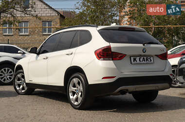 Позашляховик / Кросовер BMW X1 2013 в 