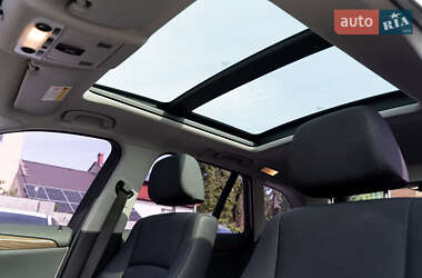 Позашляховик / Кросовер BMW X1 2013 в 