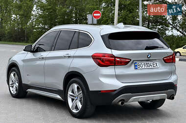 Внедорожник / Кроссовер BMW X1 2015 в 