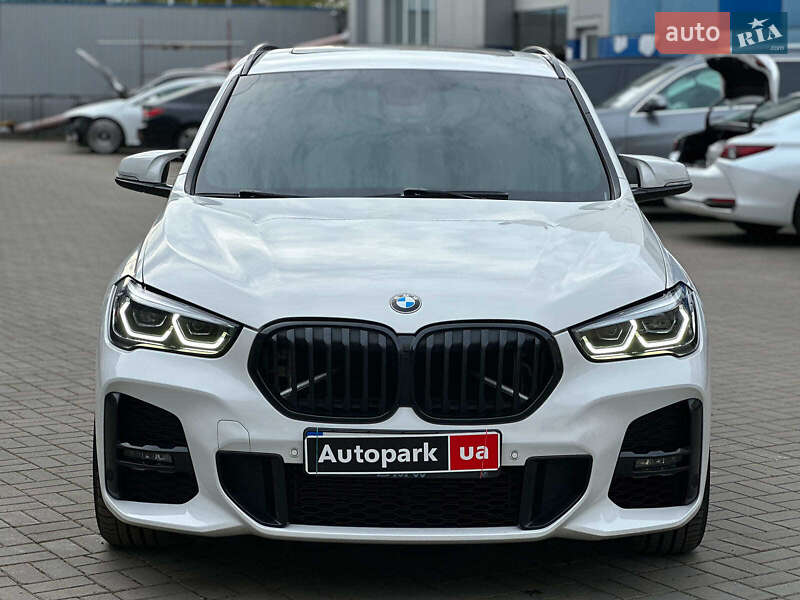 Внедорожник / Кроссовер BMW X1 2015 в Одессе