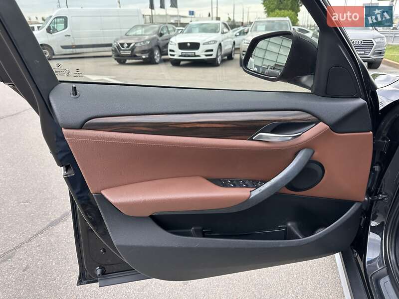 Позашляховик / Кросовер BMW X1 2014 в Києві