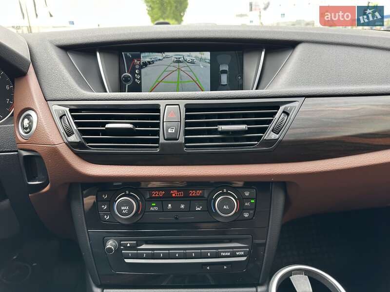 Позашляховик / Кросовер BMW X1 2014 в Києві