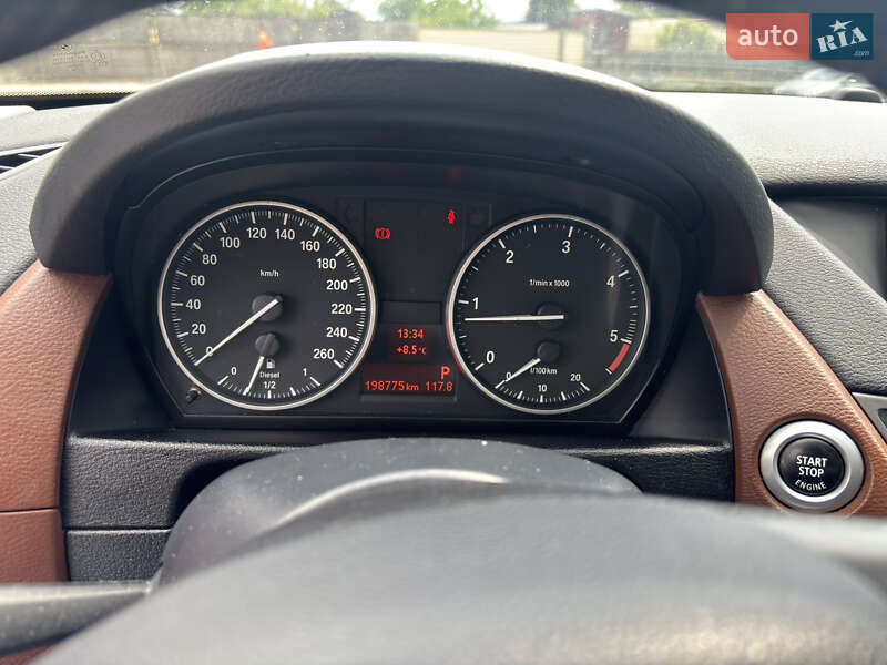 Позашляховик / Кросовер BMW X1 2013 в Львові