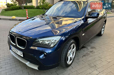 Внедорожник / Кроссовер BMW X1 2010 в Киеве
