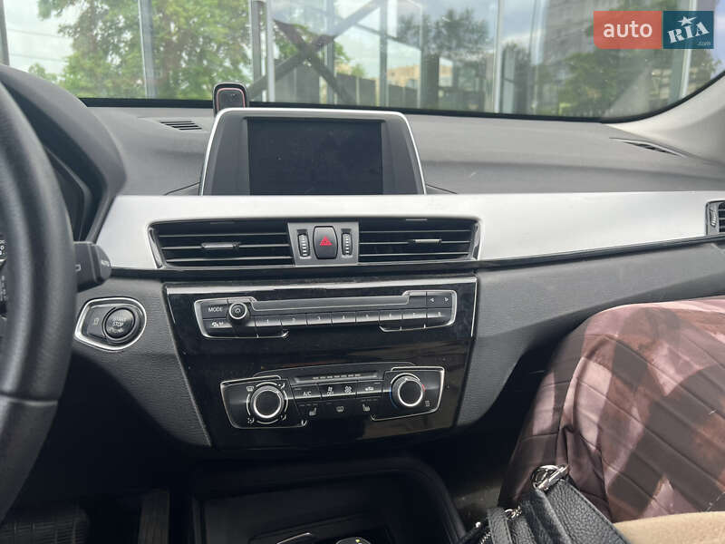 Позашляховик / Кросовер BMW X1 2018 в Дніпрі фото 34 Позашляховик / Кросовер BMW X1 2018 в Дніпрі