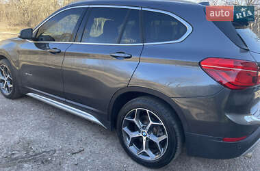 Внедорожник / Кроссовер BMW X1 2016 в 