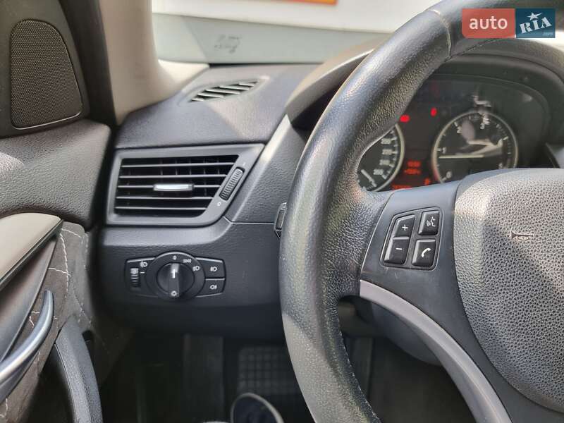 Внедорожник / Кроссовер BMW X1 2010 в Черноморске фото 19 Внедорожник / Кроссовер BMW X1 2010 в Черноморске