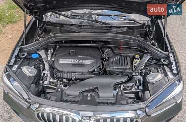 Позашляховик / Кросовер BMW X1 2019 в 