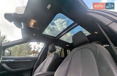 Позашляховик / Кросовер BMW X1 2019 в 