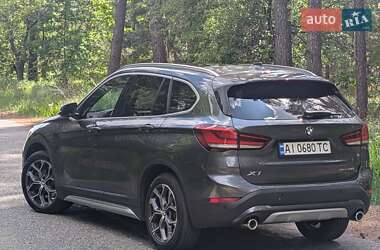 Позашляховик / Кросовер BMW X1 2019 в 
