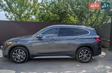 Позашляховик / Кросовер BMW X1 2019 в 