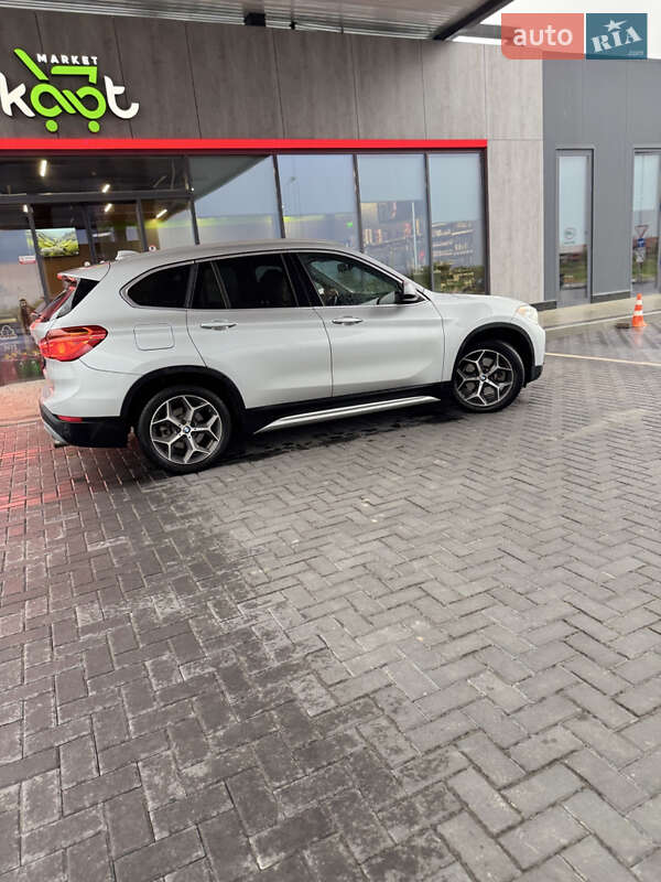 Внедорожник / Кроссовер BMW X1 2018 в Львове