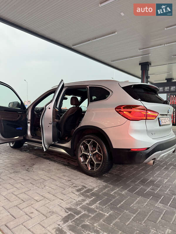 Внедорожник / Кроссовер BMW X1 2018 в Львове