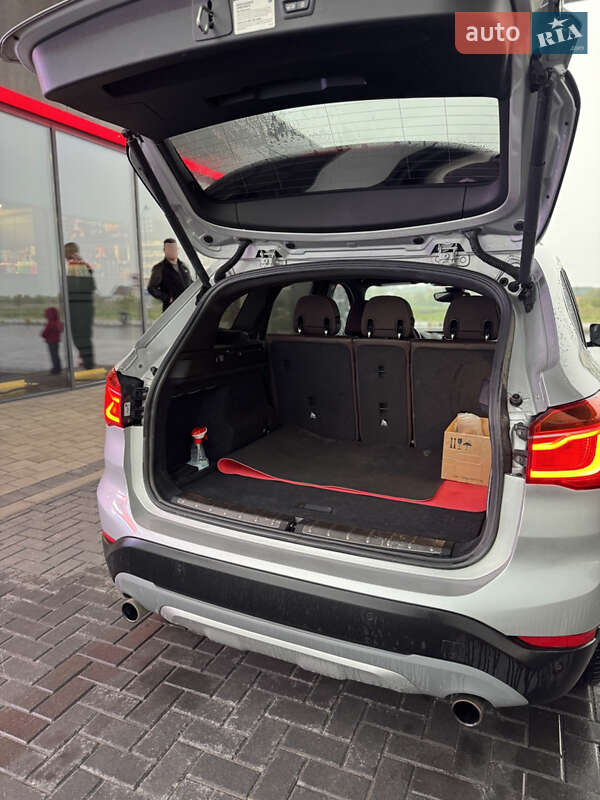 Внедорожник / Кроссовер BMW X1 2018 в Львове