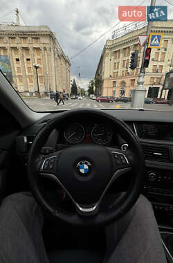 Внедорожник / Кроссовер BMW X1 2013 в 