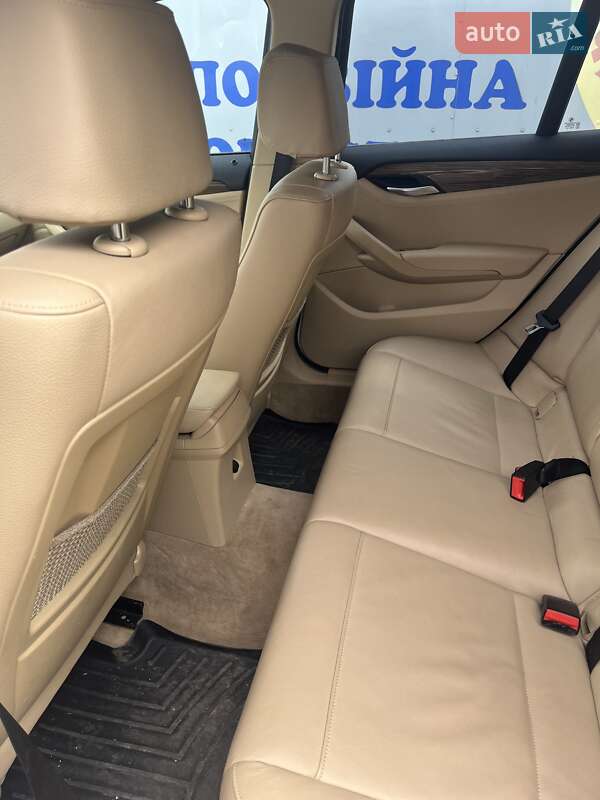 BMW X1 2012