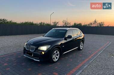 Внедорожник / Кроссовер BMW X1 2010 в Виноградове